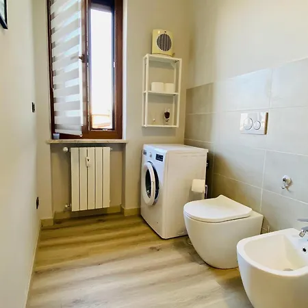Elegante Tre Amis - Doppio Garage & Free Wifi - Ac Apartment